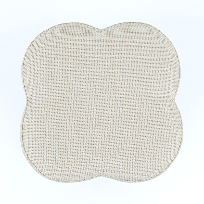 Pouf 'Thylane' forme de trèfle beige