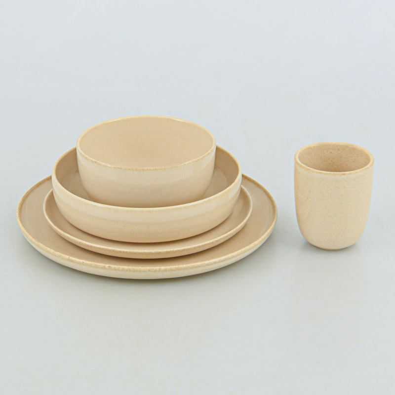 Assiette plate 'Lena' beige